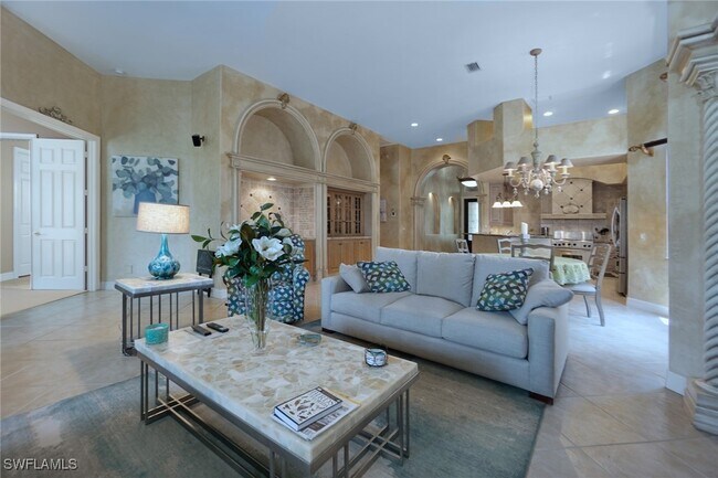 Photo - 4248 Kensington High St