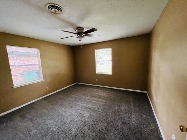 Photo - Beautiful 3 bedroom home in Angleton TX