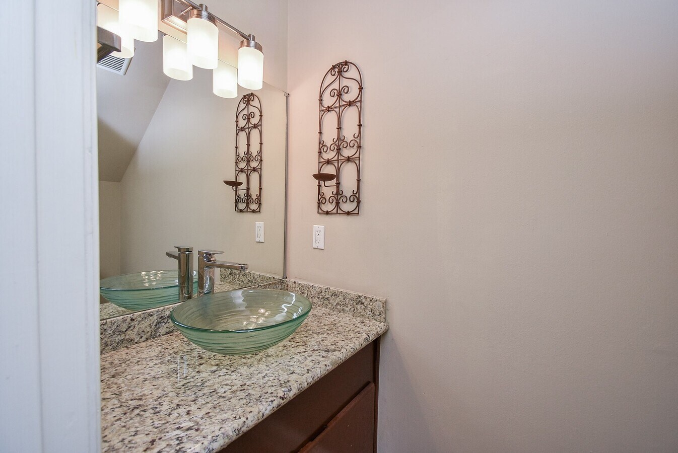 Photo - 4917 Feagan St