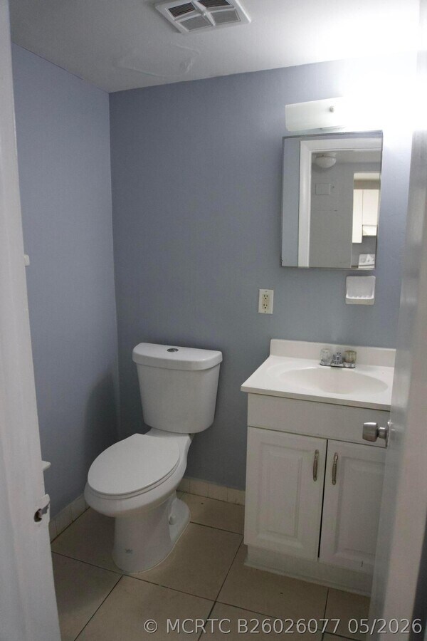 Photo - 151 SE 6th Ave Unit 3