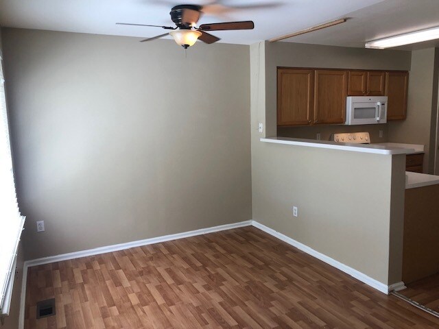 Photo - 1085 W 112th Ave Unidad B