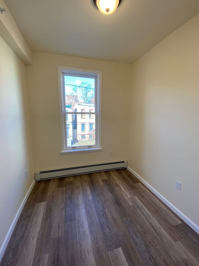 Photo - 12 S Miller St Unit 3