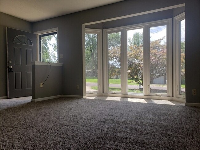 Photo - Remodeled Raytown Home-Available NOW!!