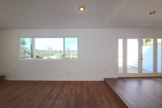 Photo - 3 bed/ 2 bath house in University city! Pool/ yard w 2 car garage! Remodeled kitchen and updated ...