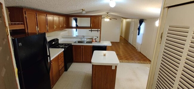 Photo - 4021 Birch Ln