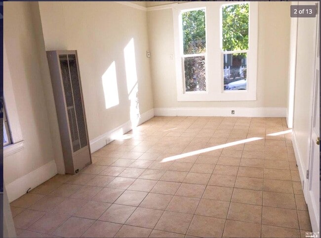 living room - 407 Lincoln St