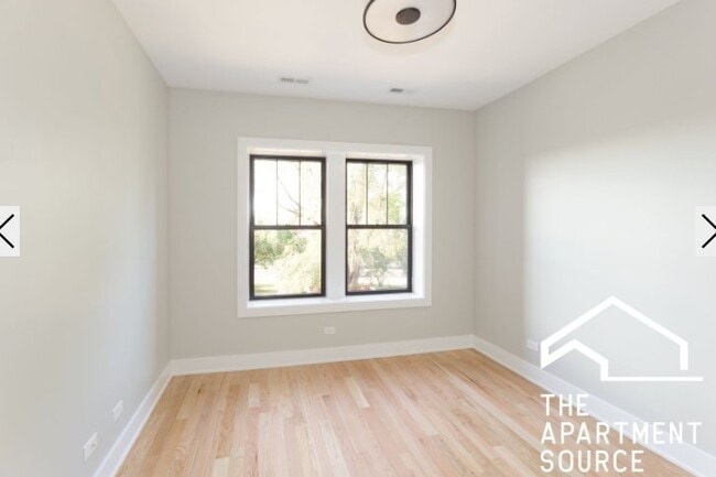 Photo - 2237.5 N Bissell St Unit 3E