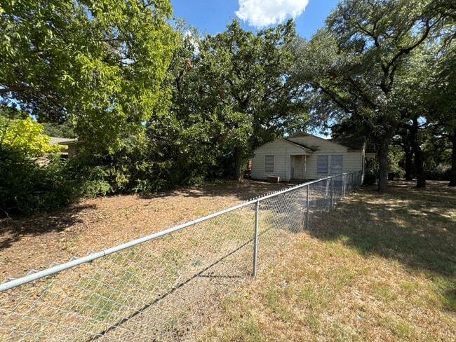 Photo - Denton Charmer with Big Yard, Carport & Flexible Living Space