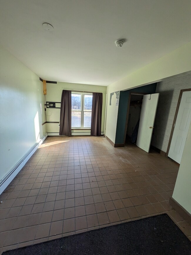 Photo - 597 E Enfield Center Rd Unit #C