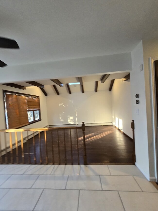 Photo - 382 Amherst Rd