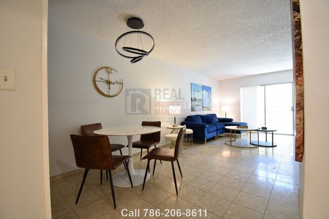 Photo - 1605 Meridian Ave