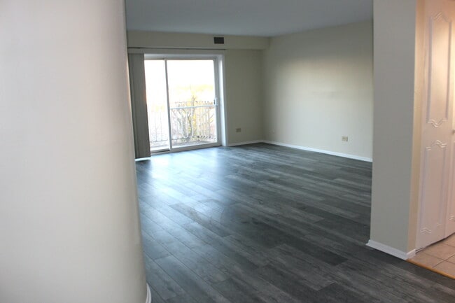 Photo - 4500 Beau Monde Dr Unidad 400