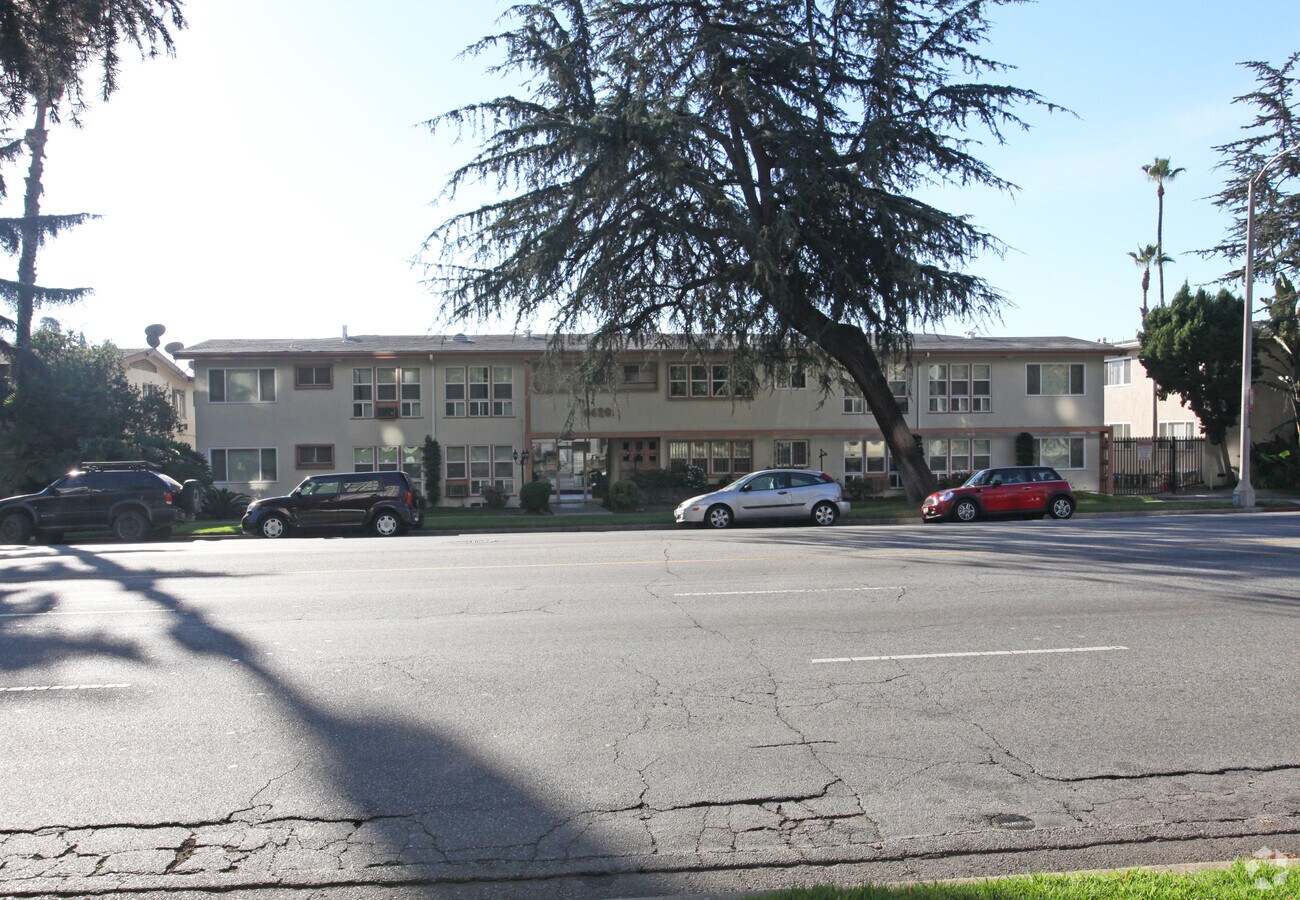 Photo - 4420 Los Feliz Blvd