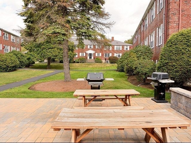 Grill/Picnic Area