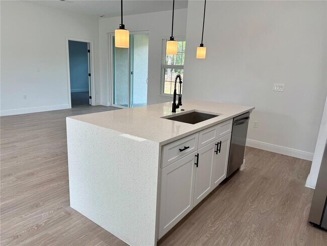 Photo - 1393 W Lorraine Dr