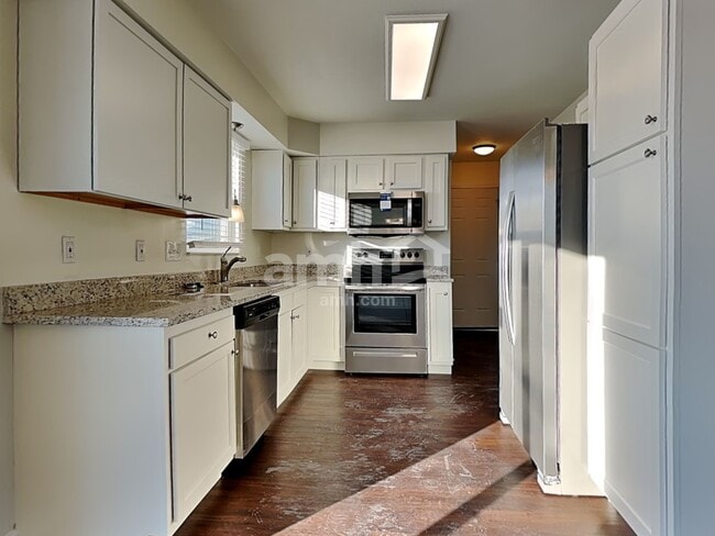 Photo - 363 Gatewood Ct