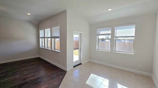 Photo - 3029 Hollybrook Ln