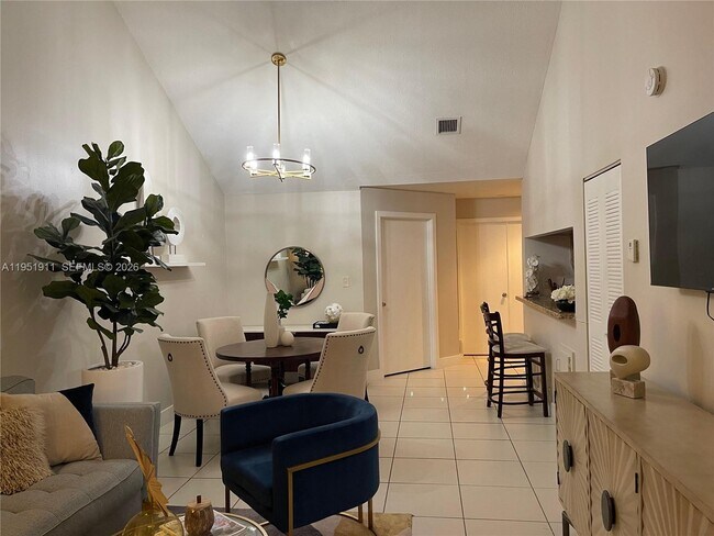 Photo - 13946 SW 90th Terrace Unit 13946