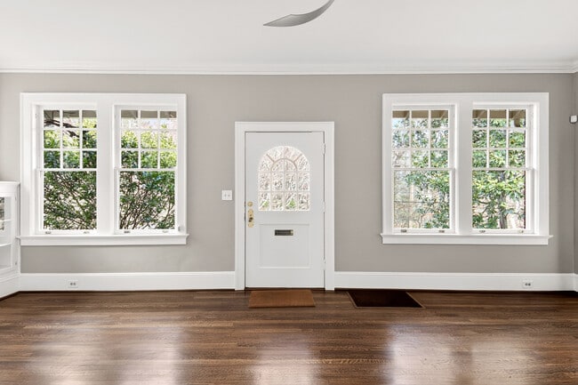 Photo - 719 Elmont Dr