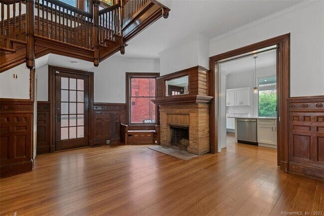 Photo - 131 Dwight St Unit 1