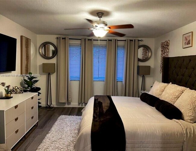 Photo - 12591 NW 57th Pl Unidad TOWNHOUSE
