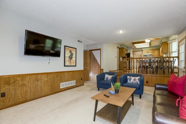 14718 S Navaho Dr