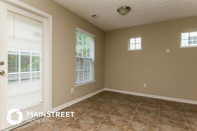 Photo - 207 Topaz Dr