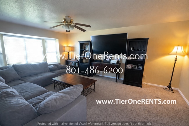 Photo - NO DEPOSIT option available for qualified renters through Obligo.