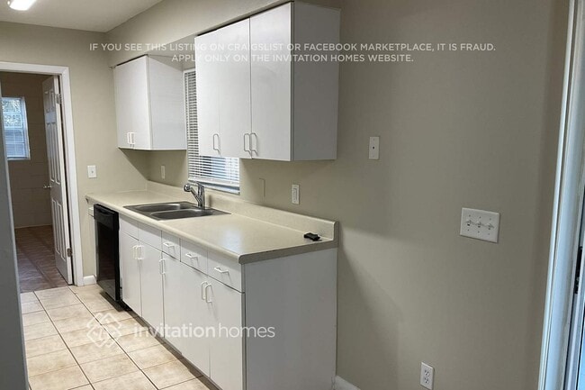 Photo - 102 Balboa Ct