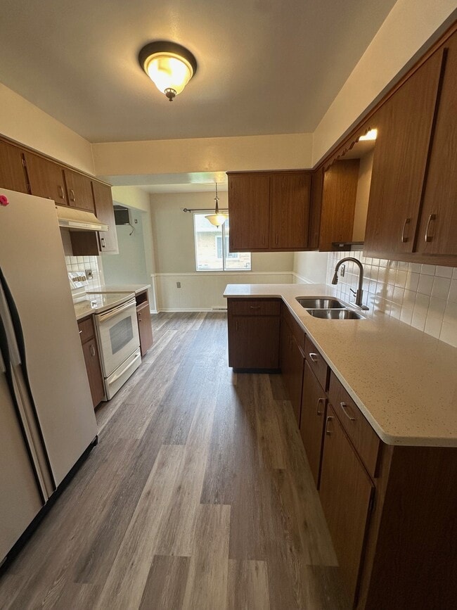 Photo - 1514 Robin Ln