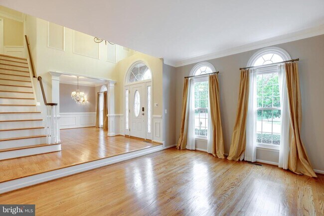 Photo - 5105 Claybank Ln