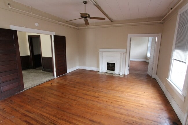 Photo - 311 N Confederate Ave