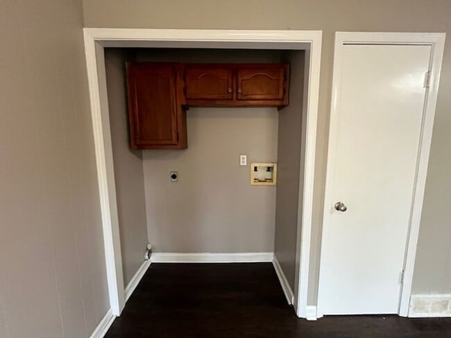 Photo - Renovated 3 Bedroom 1 Bath Home with 1 Car Carport for Rent!