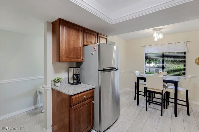 Building Photo - 12500 Cold Stream Dr Unit 305