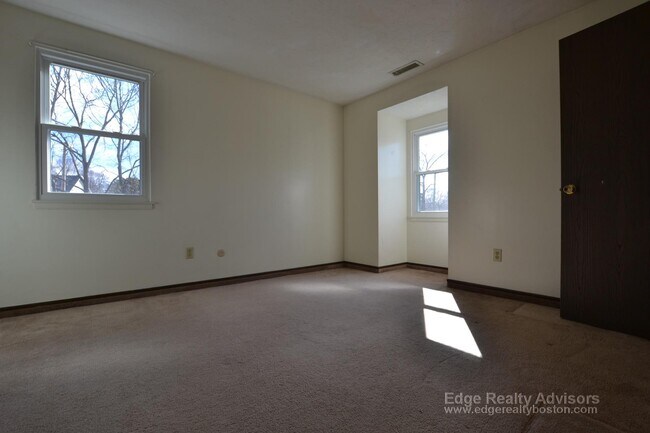 Photo - 2 General Greene Ave Unit 3