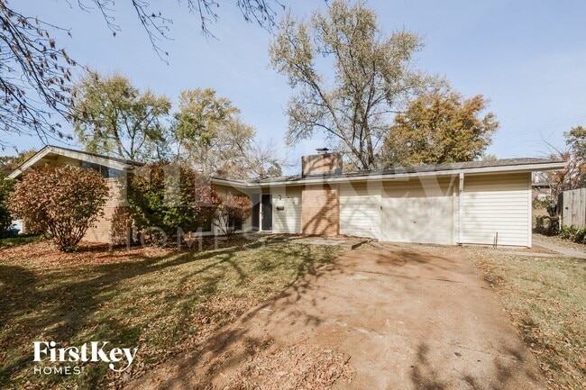 Photo - 2405 Brook Dr