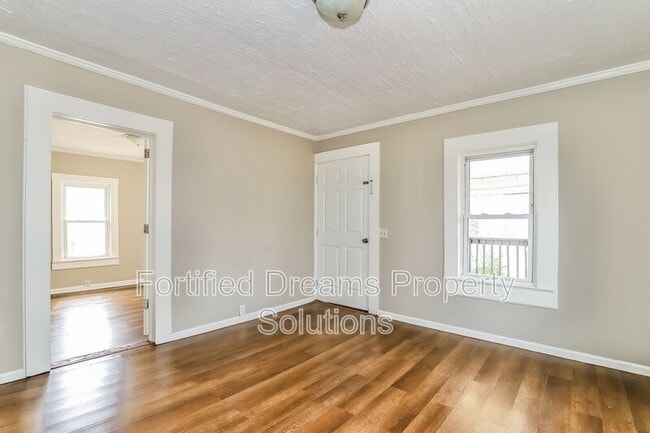 Photo - 3813 Southdale Ave