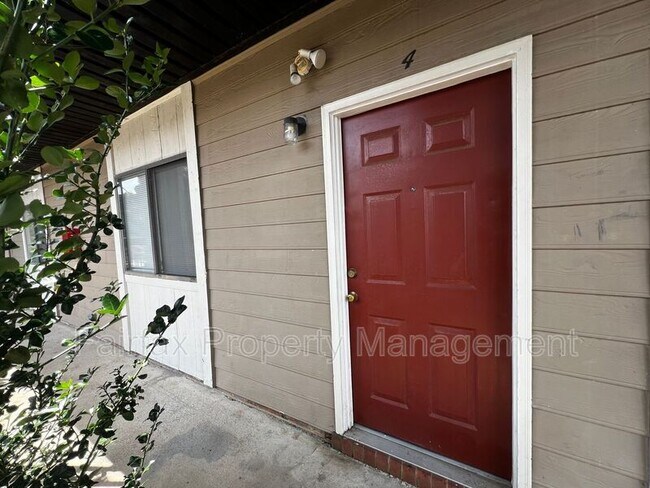 Photo - 1309 Hudson Ave Unit C4