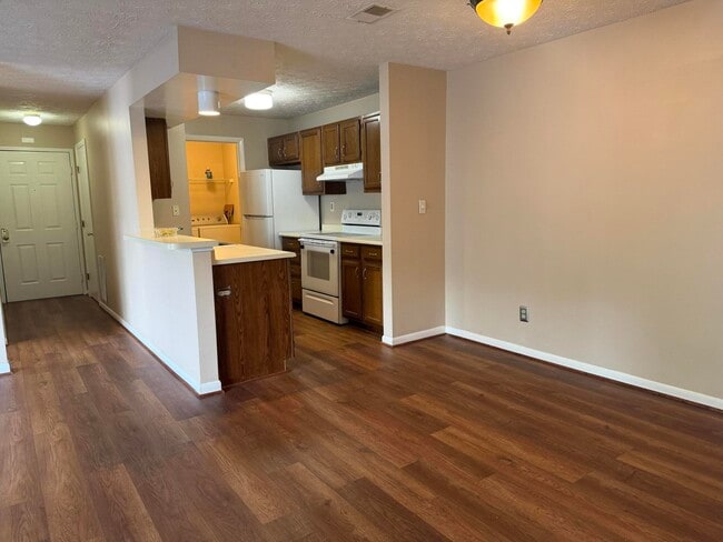 Photo - 90 Creekwood Dr Unidad 7