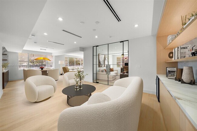 Photo - 5255 Collins Ave Condo Unit 2J