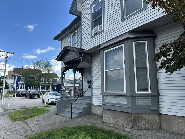 Photo - 319 Hanover St Unit 4