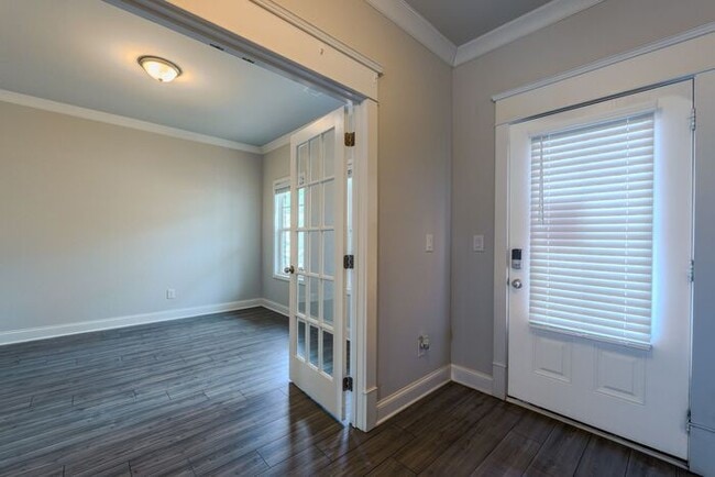 Photo - 1670 Branthaven Ln