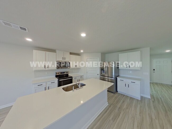 Photo - Spacious 5-Bedroom Home in Shoal River Community with Modern Features and Community Pool Access!