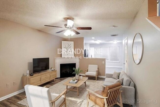 Photo - 204 Lossie Ln