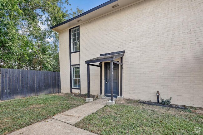 Building Photo - 1934 Avenue B Unit B Rental