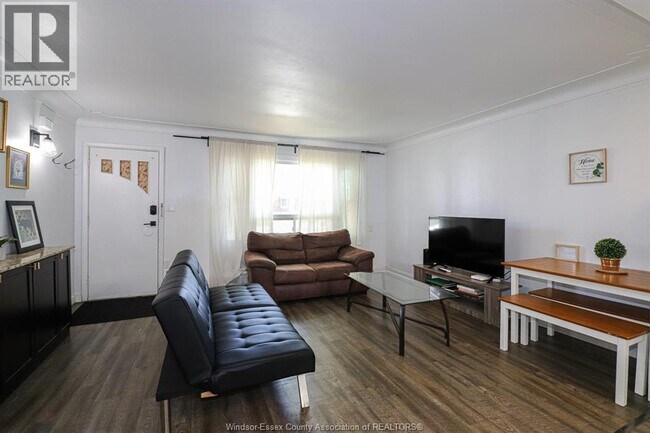 Photo - 3504 Barrymore Ln