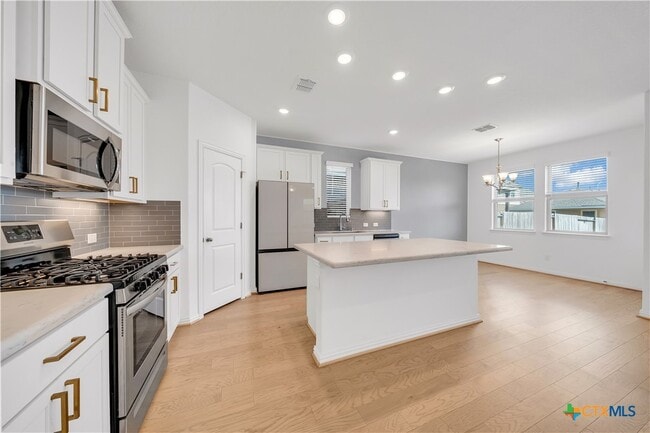 Photo - 2050 Egret Ave