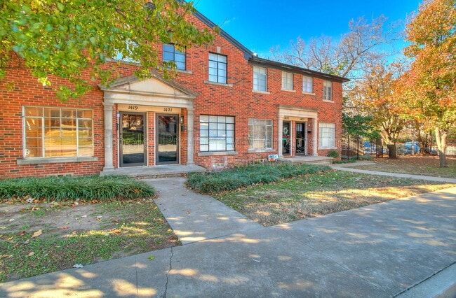 Building Photo - 1421 Classen Dr