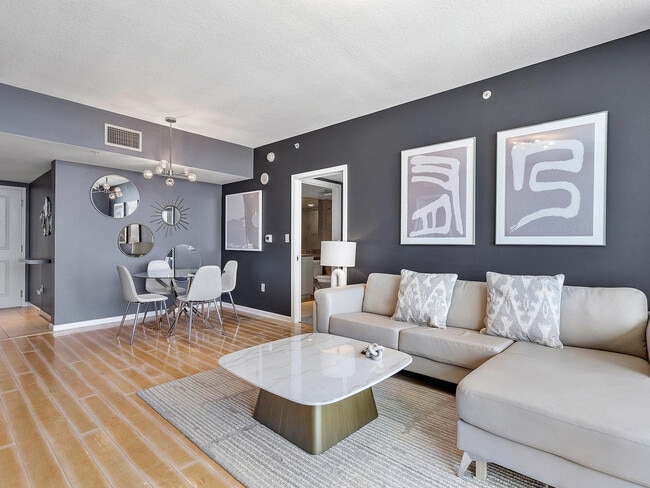 Photo - 610 W Las Olas Blvd Unit 1814n