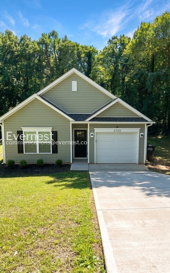 Building Photo - Modern Comfort Meets Accessible Living in Gastonia with Private Patio / 3 Beds & 2 Baths / Vouche...